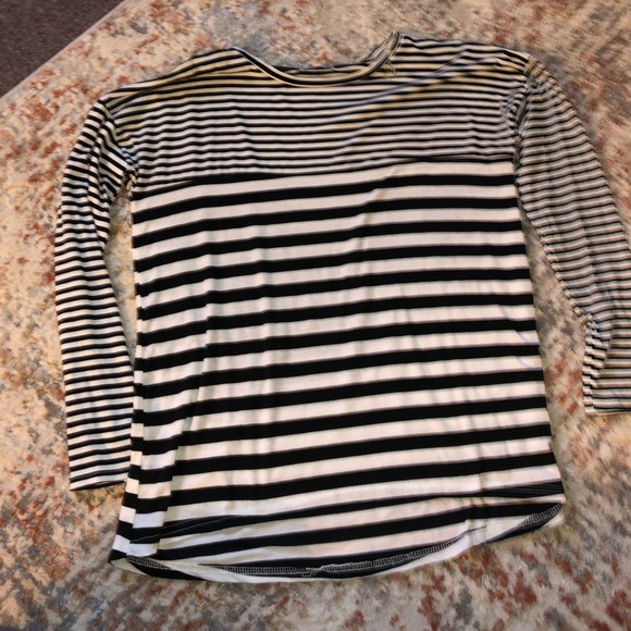 Tee - Picture 1 of 3